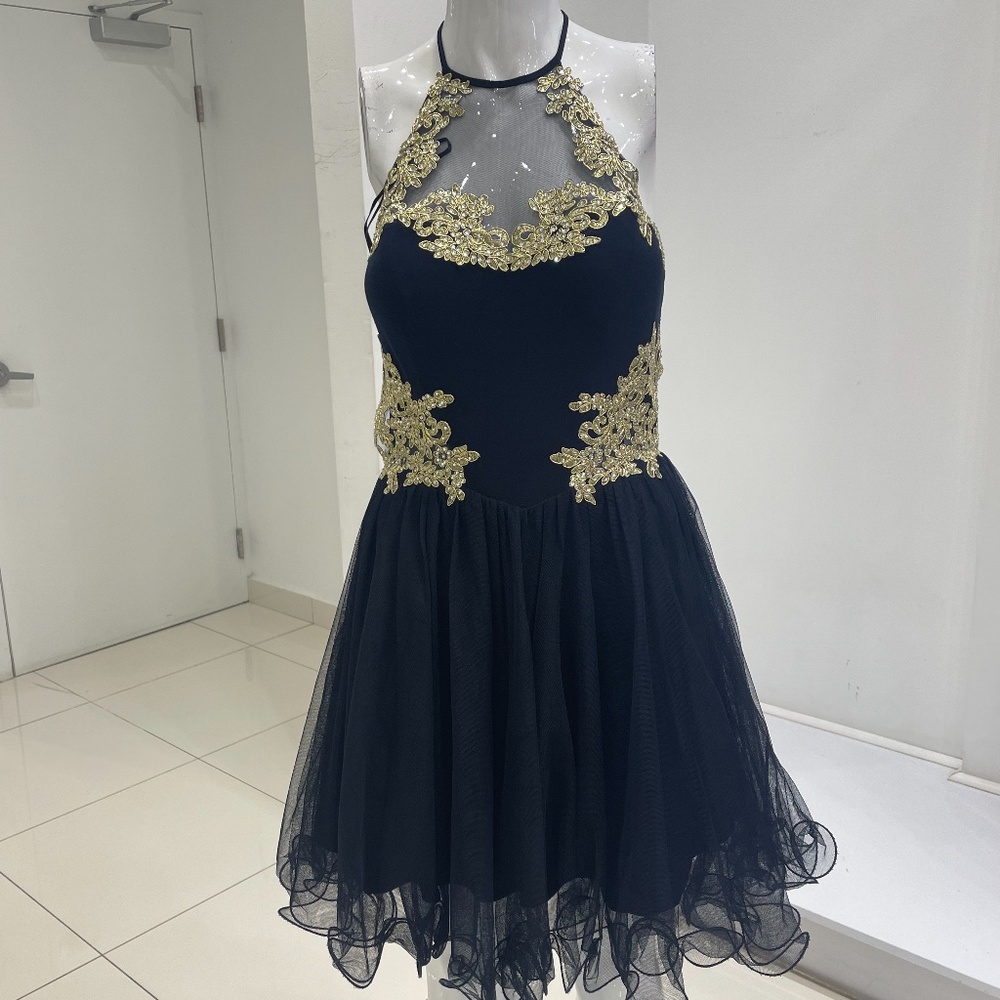 EVERY TENNAGER  dress